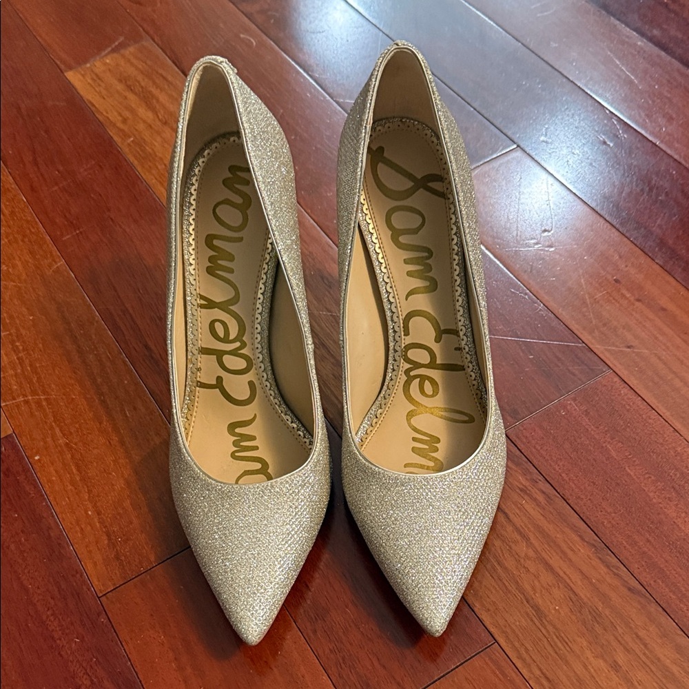 Sam Edelman Sparkling Gold Hazel 4” Heel Worn Once for Mardi Gras Ball Size 9